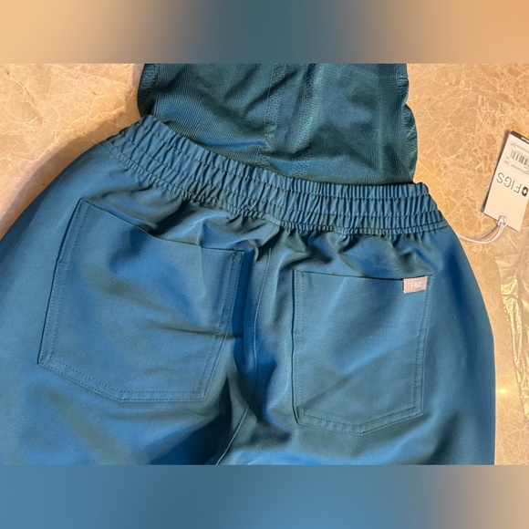 W_ZAMORA TALL MATERNITY XXS
JOGGER - Picture 4 of 5